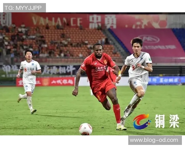 铜梁龙冲超在即末轮战斗需展现重庆血性与拼搏精神 铜梁龙冲超在即末轮战斗需展现重庆血性与拼搏精神