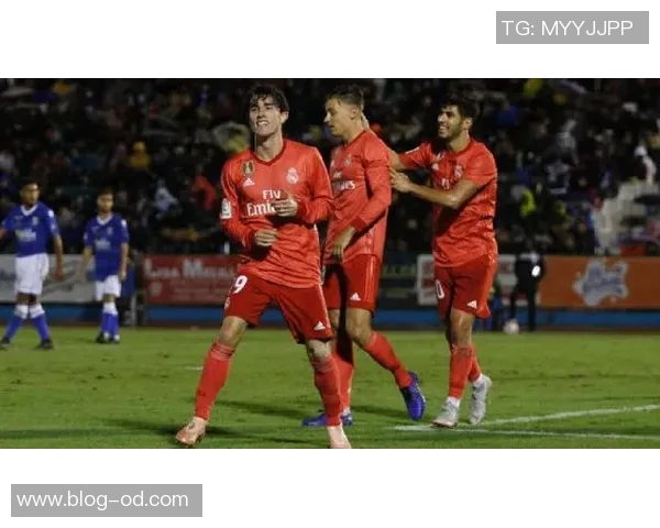 维尼修斯拒绝皇马税后2000万年薪续约报价欲求3000万年薪引发关注